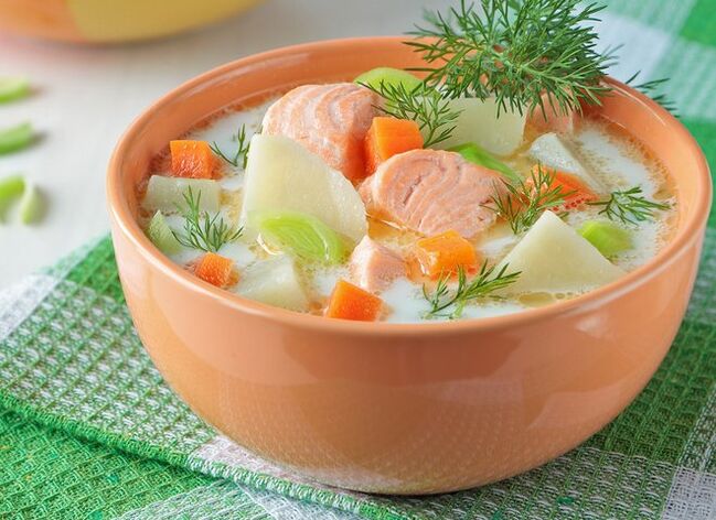 Dukan diyetinde Değişme veya Sabitleme aşamasında kilo verenler için Norveç somon çorbası