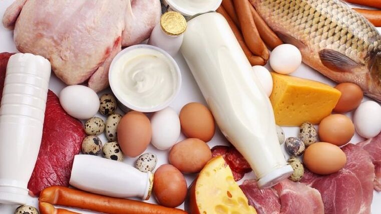 Proteinli gıdalar Dukan diyeti menüsünün temelidir